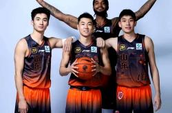 开云体育登录-新疆队遭遇广东队强劲阻击，不敌对手压力