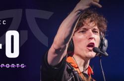 开云体育官方网站-FNC险胜GEN，ShowMaker成为全场焦点半决赛3:0（首尔）