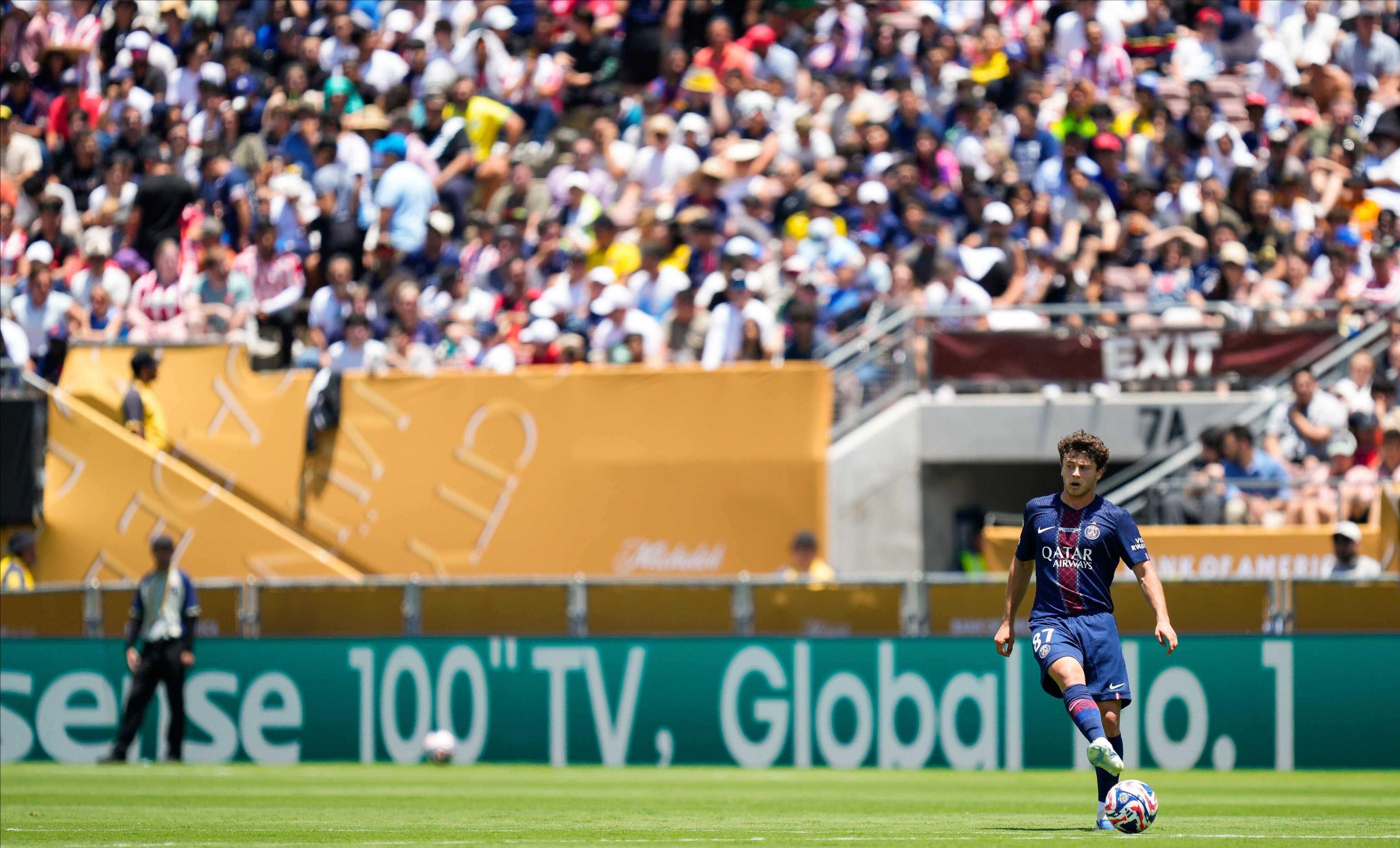 V5险胜NS,369成为全场焦点全球总决赛3:0(巴黎) V5险胜NS,369成为全场焦点全球总决赛3:0(巴黎)