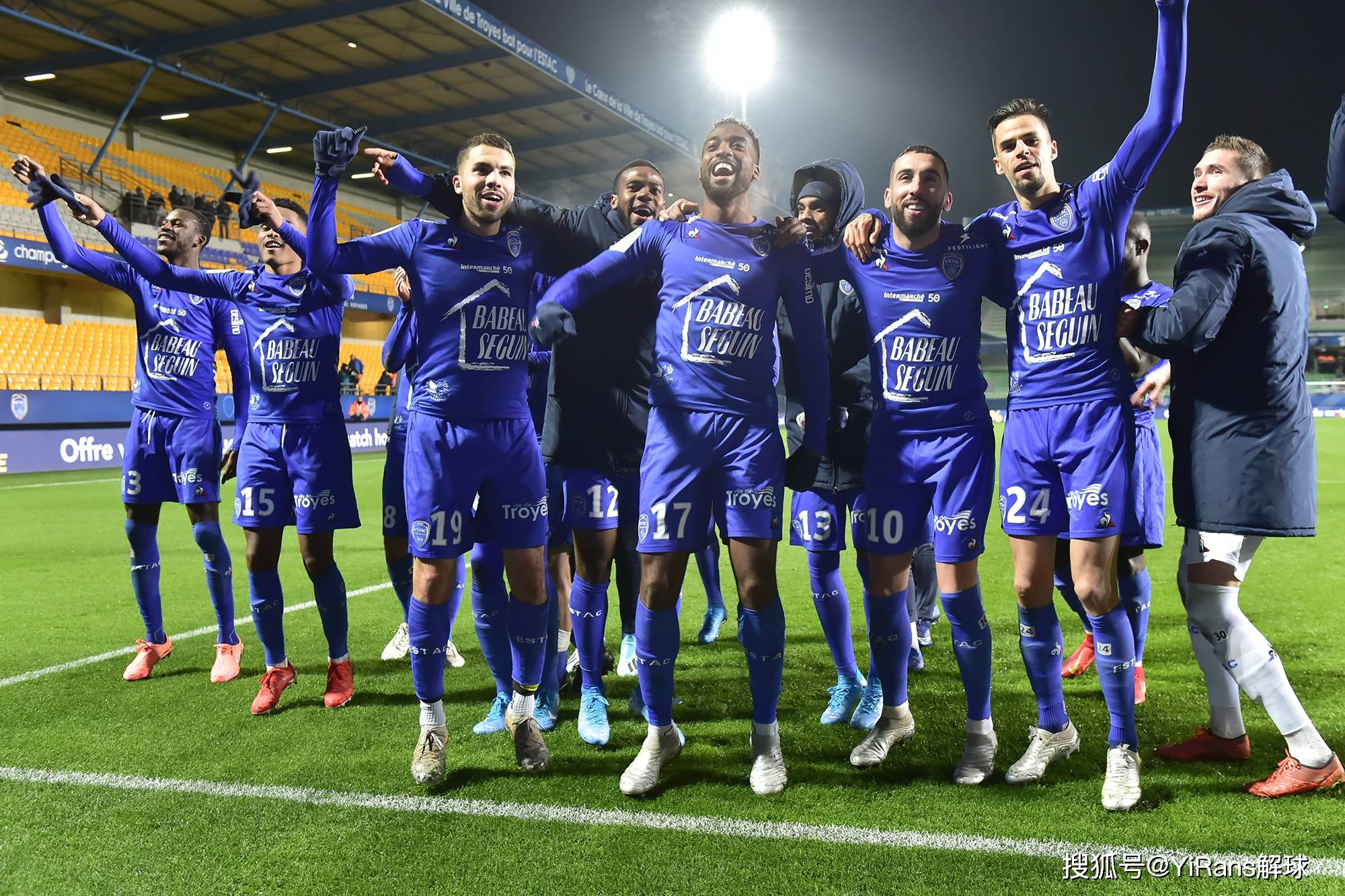 欧塞尔主场击败斯特拉斯堡，取得大胜