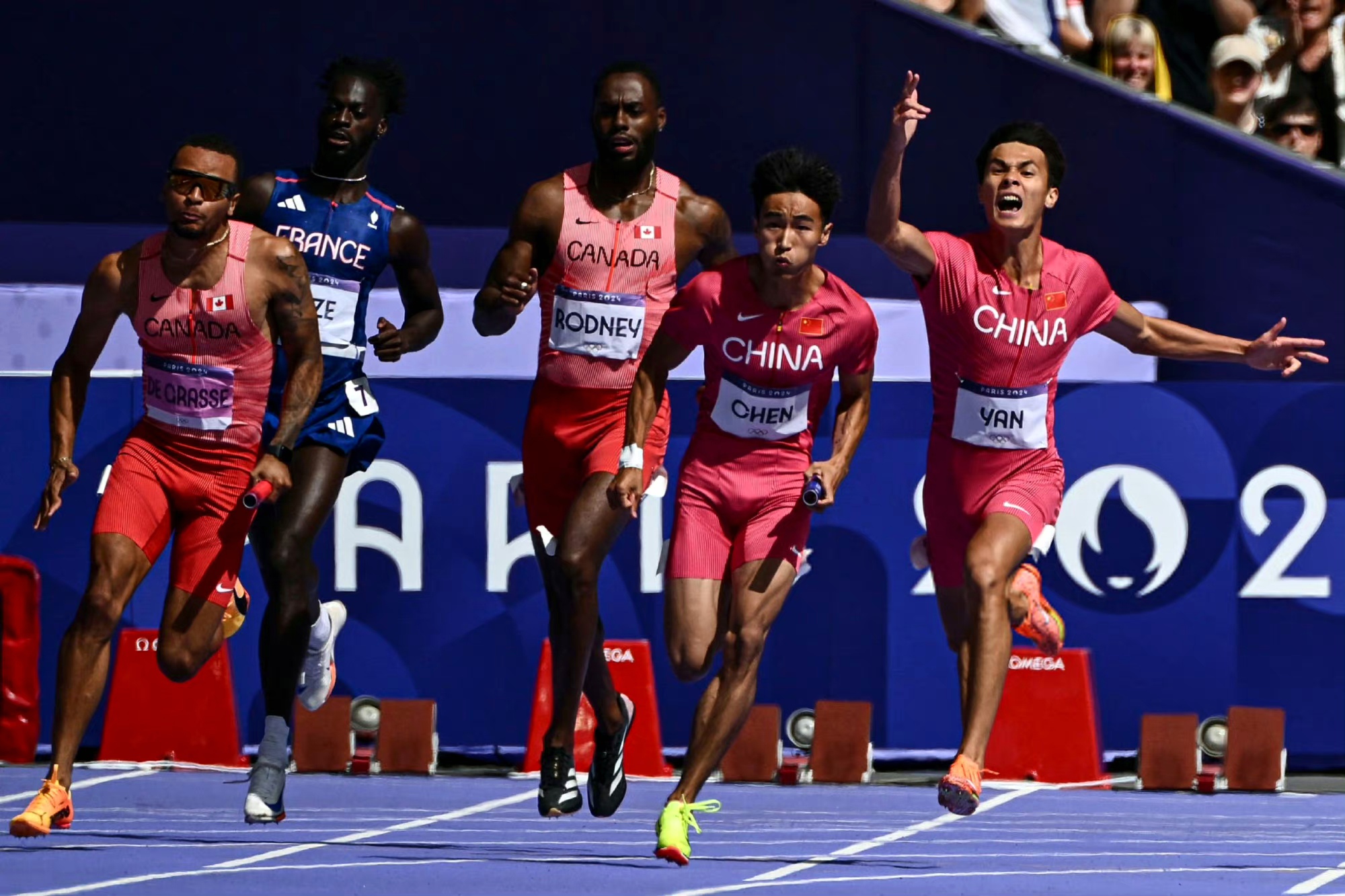 巴西田径选手在长跑项目中展现实力 巴西田径选手在长跑项目中展现实力