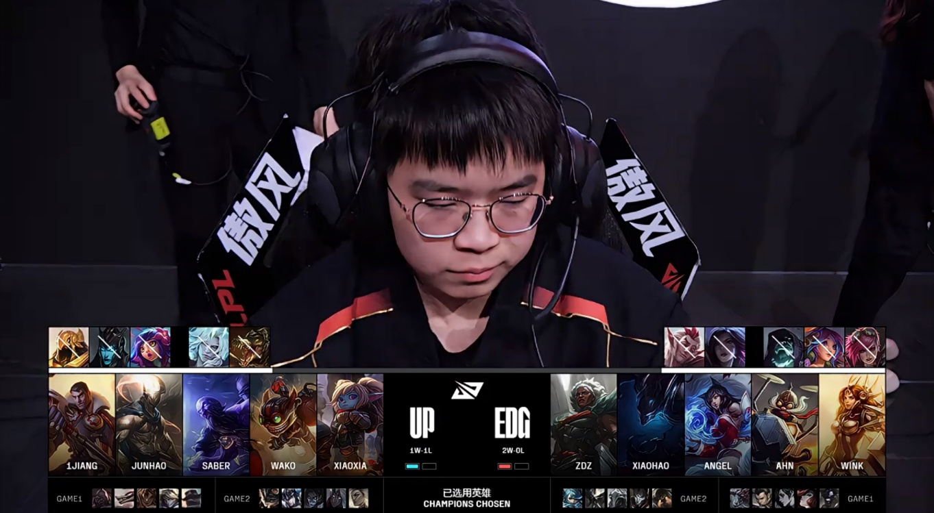 包含EDG横扫FLY，Faker拿下关键大龙鏖战多局全球总决赛，留下经典瞬间的词条