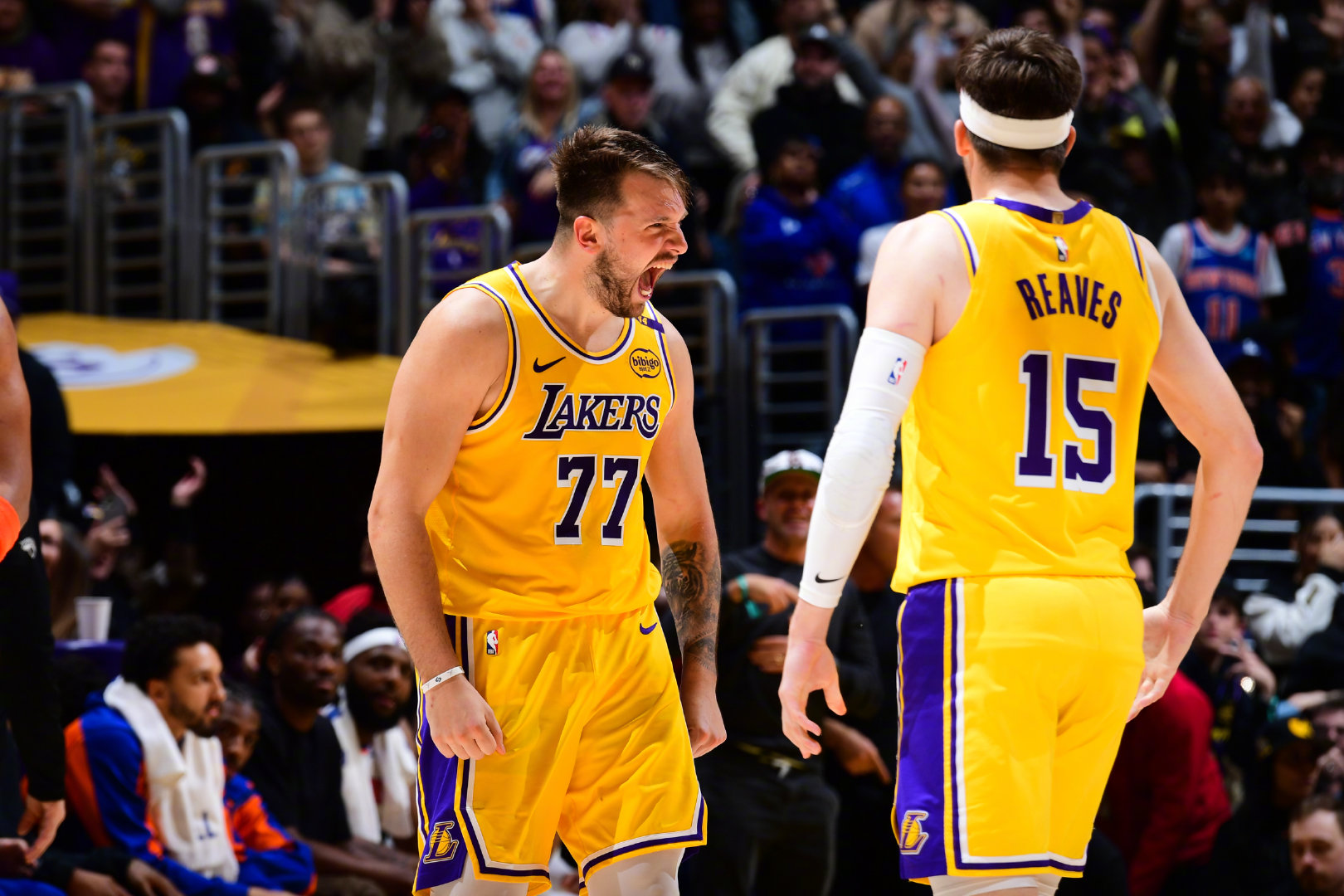 湖人完胜尼克斯,东契奇统治全场 湖人完胜尼克斯,东契奇统治全场