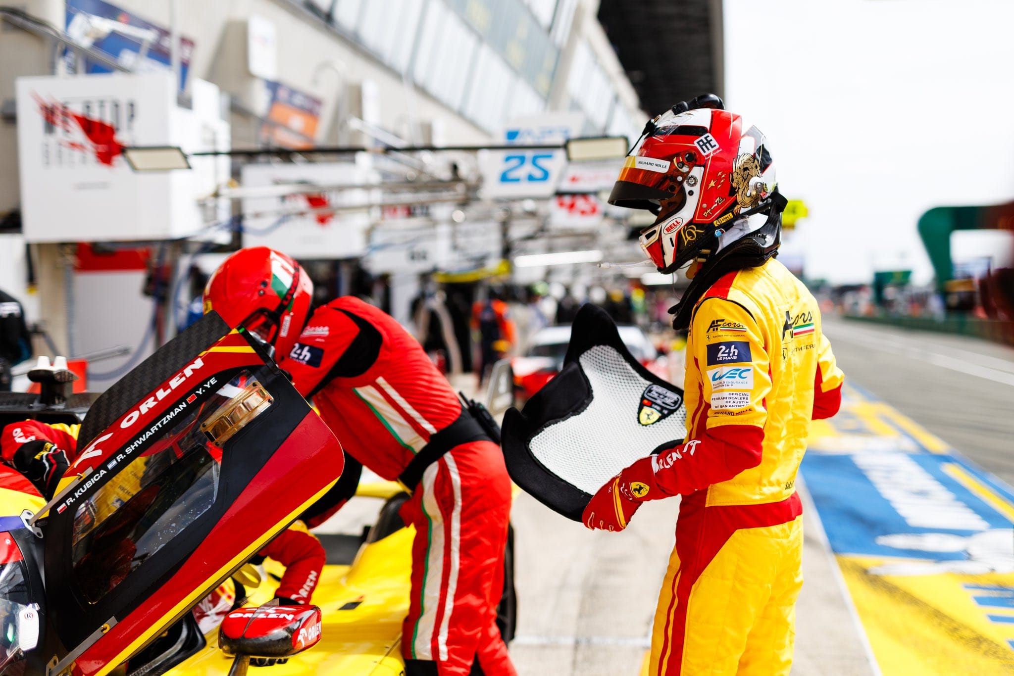 法拉利横扫哈斯车队,拉塞尔扛起全队 法拉利横扫哈斯车队,拉塞尔扛起全队